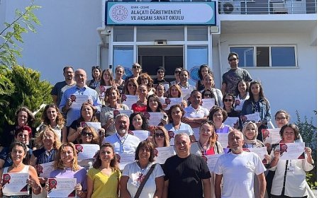 İzmir İl Millî Eğitim Müdürlüğü’nden Eğitimde, Erasmus+ Akreditasyonuyla Dolu Dolu Bir Yıl Geride Bırakıldı