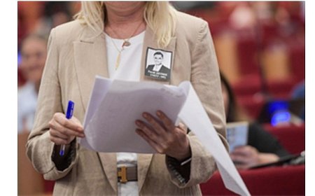 İzmir Büyükşehir Belediyesi Meclisi’nde merhum başkan Ferdi Zeyrek anıldı