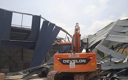 Kayapa’da kaçak fabrika yıkıldı