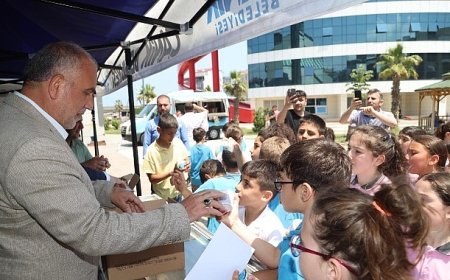 Çocuklardan Başkan İbrahim Sandıkçı’ya Sevgi Seli