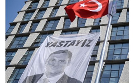 Ferdi Zeyrek gözyaşları ve alkışlarla uğurlandı