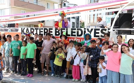 Kartepe’de Mahalle Mahalle Bayram Neşesi