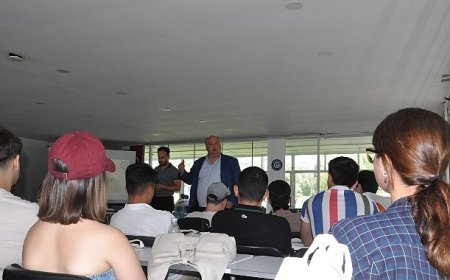 EÜ’de “Sürdürülebilir Yarınlar İçin Yenilenebilir Enerji Buluşması” yapıldı