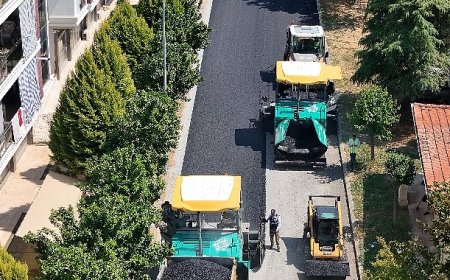 Başkan Çerçioğlu Efeler’in yollarını yeniliyor