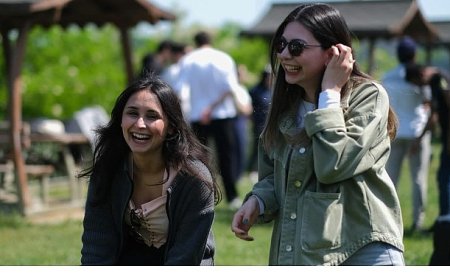 Genç zihinler yapay zekâyı konuştu