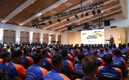Başkan Altay Büyükşehir Çalışanlarıyla Bayramlaştı:  “Görevimiz Konya’yı Türkiye’nin En Güzel Şehri Yapmak”