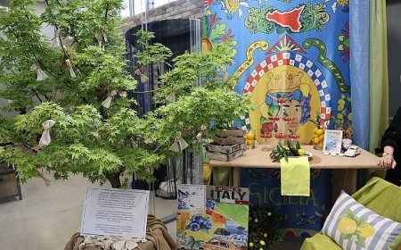 Moda Akademisi’nde “Vitrin Bir Sahne” sergisi açıldı