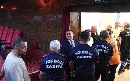 Başkan Demir, belediye personeli ile bayramlaştı