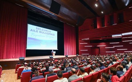 Başkan Pekyatırmacı belediye personeli ile bayramlaştı