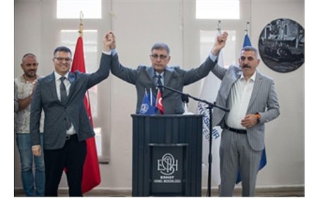 Başkan Tugay ESHOT personeliyle bayramlaştı