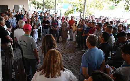 Başkan Topaloğlu belediye personeli ile bayramlaştı
