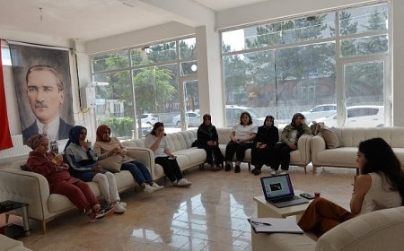 “Kalpten Kalbe Bir Yol Vardır” semineri yoğun ilgi gördü