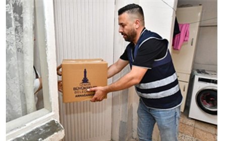 İzmir’de ihtiyaç sahipleri ve emekliler unutulmadı