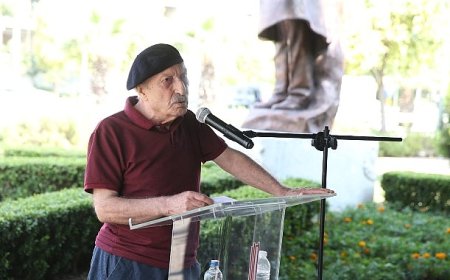 Dünya şairi Nazım Hikmet, Karşıyaka’da şiirleriyle anıldı