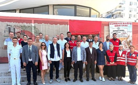 Türk Kızılay Bayraklı Şubesi’nden Anlamlı Kahvaltı Buluşması