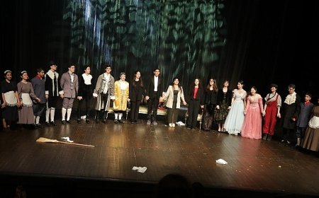 12. Liseler Arası Tiyatro Buluşması 32 Lisenin Katılımı ve Seyircinin Yoğun İlgisiyle Karşılandı