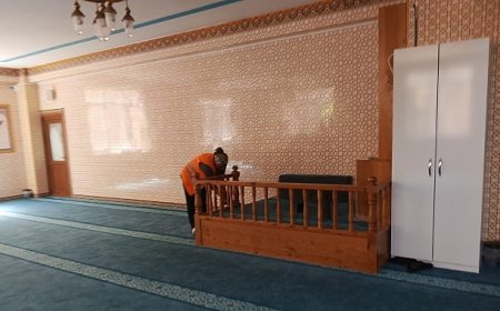 Bayram öncesi camilerde temizlik