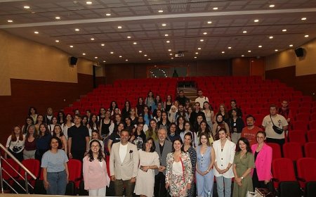 UCİM Başkanı Saadet Özkan, EÜ’de sahadaki deneyimlerini anlattı