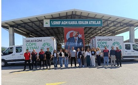 Öğrenciler kapı kapı dolaşılarak halka çevre bilinci kazandırıyor