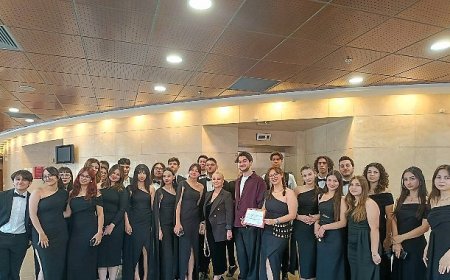 Büyükşehir Çok Sesli Gençlik ve Çocuk Korosu İzmir’den İki Ödülle Döndü