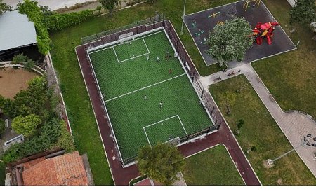Konak’tan Yenidoğan Parkı’na modern saha