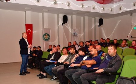 Büyükşehir Çalışanlarına Vektörlerle Mücadele Eğitimi