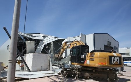 Yaylacık Mahallesi’nde 2 kaçak yapı yıkıldı