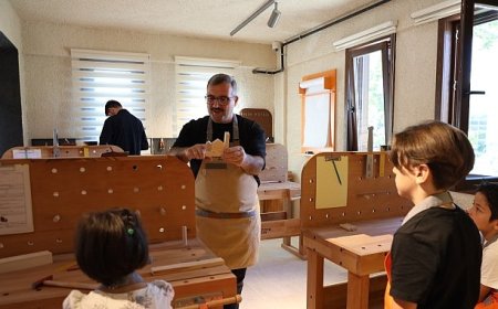 KOMEK’ten “Ahşap Oyuncak Çocuk-Ebeveyn Atölyesi” Etkinliği