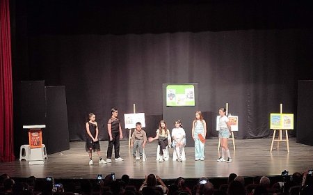 Başkan Çerçioğlu’nun Başlattığı Yaratıcı Drama Atölyesi’nin Minik Öğrencilerinden Muhteşem Gösteri