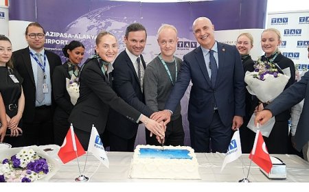 Gazipaşa-Alanya Havalimanı, Copenhagen Air Taxi’nin ilk uçuşunu karşıladı