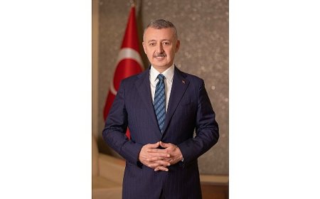 “Bir annenin yüreği, bütün bir insanlığın sığınağıdır”