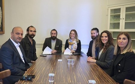 ​Konak’ta imzalar sanat için atıldı