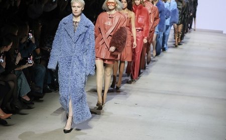 Ünlü modacı Emre Erdemoğlu ilk kadın koleksiyonu “Barlas” ile Bakü Fashion Week’te Sahne Alıyor