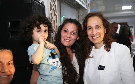 Başkan Ünsal, dönüşüm bekleyen Cumhuriyet Mahallesi’nde halkla buluştu: “Yalnız değilsiniz!”