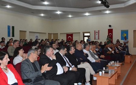 EÜ TDAE Kurucu Müdürü Prof. Dr. Türkmen’in 80. Yaşına İthafen “Âşıklık Geleneği Paneli” düzenlendi