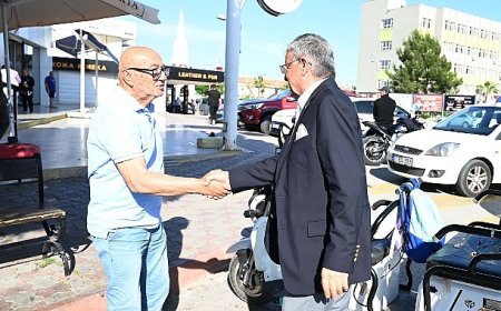 Başkan Topaloğlu pazar esnafını ziyaret etti