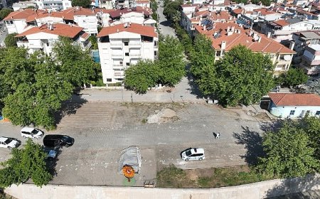 Edremit’te İskele Mahallesi’nde Çevre Düzenlemesi Yapılıyor