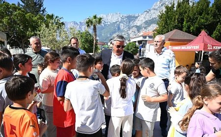 Başkan Topaloğlu kermese katıldı