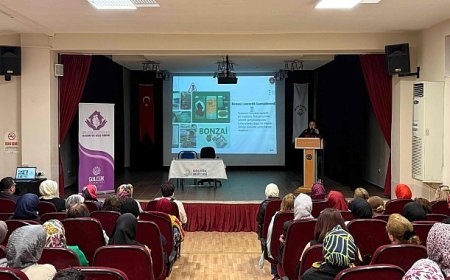 Gölcüklü Kadınlara ‘En İyi Narkotik Polisi: Anne’ Semineri