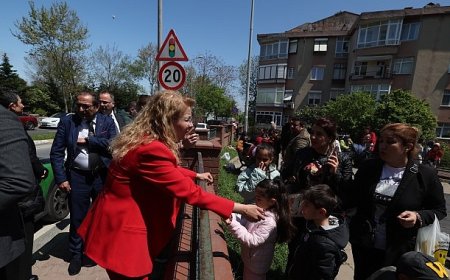 Bakırköy Belediyesi depreme karşı tüm birimleriyle sahada