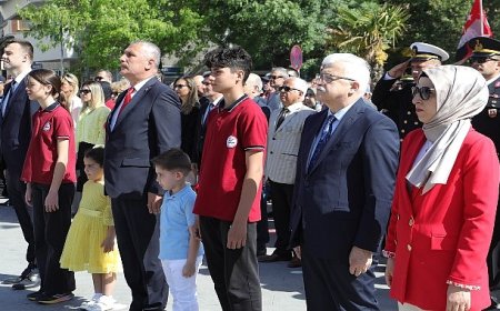 23 Nisan Ulusal Egemenlik ve Çocuk Bayramının 105.Yılı Burhaniye’de coşku ile kutlandı.