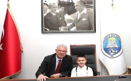 Başkan Dalgıç, Çocuk Başkanla Birlikte Yürüdü