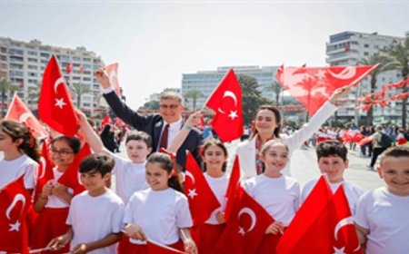 Cumhuriyet Meydanı rengarenk