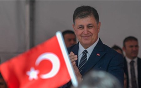 Tugay: İzmirlileri, 23 Nisan 1920’nin aydınlığıyla selamlıyorum