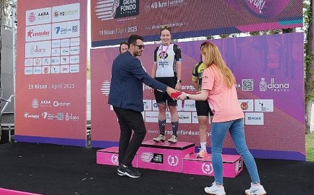 Kemer’de pedallar dostluk için döndü