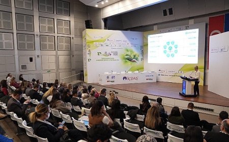 Rosatom, 10. Karbon Zirvesi Kapsamında Yeşil Dönüşümde Nükleer Enerjinin Önemini Anlattı