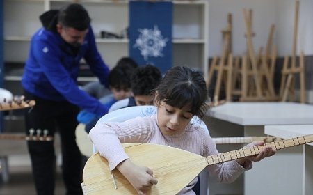 Başkan Çerçioğlu’nun Etkinlikleri ile Aydınlı Çocukları Türk Halk Müziğinin Eşsiz Notalarını Öğreniyor