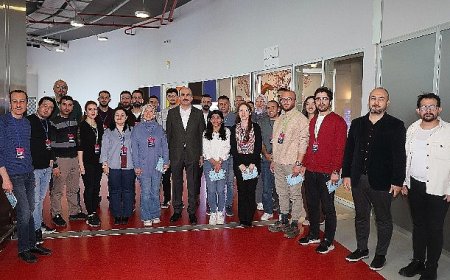 Başkan Altay Konya Bilim Merkezi’nde Gençlerle Buluştu
