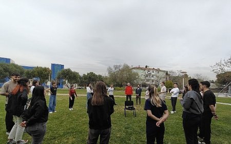 Rektör Prof. Dr. Budak, uluslararası öğrencilerle bir araya geldi