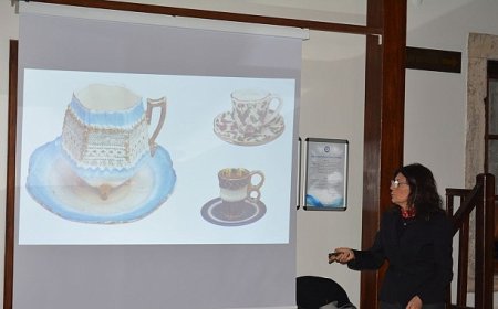 EÜ’de “İçinde Hayat Olan Fincanlar Söyleşisi” düzenlendi